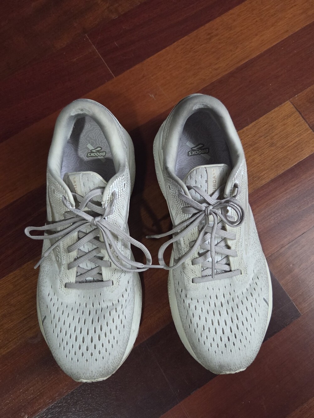 Brooks Ghost X Saturdays NYC, Women's 12 running shoes, Pristine/Gray/White